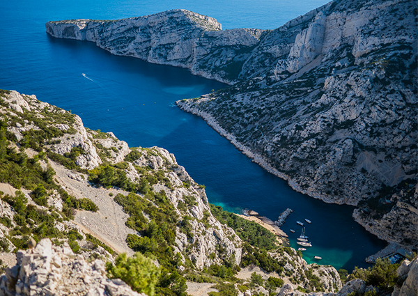 Entre calanques et mistral - ADT